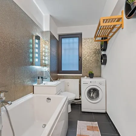 Apartment Monochrome Escape 1br Ultra *