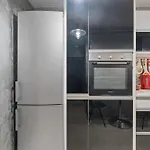 Apartman Stylish Monochrome 1br In