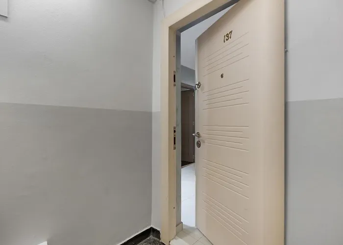 דירה Stylish Monochrome 1br In