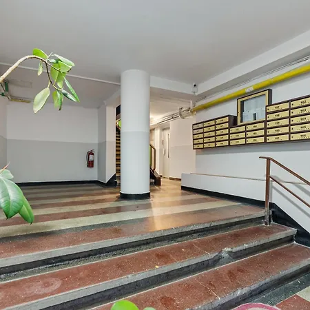 Monochrome Escape 1br Ultra Апартаменты